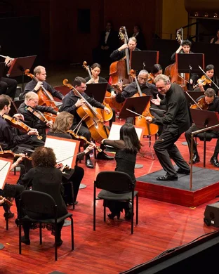 Dearborn Symphony Orchestra: Steven Jarvi - Verdi's Requiem