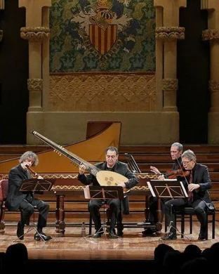 Live concert by Los Bitchos