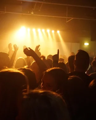 Mega 80s vs. Class of 98